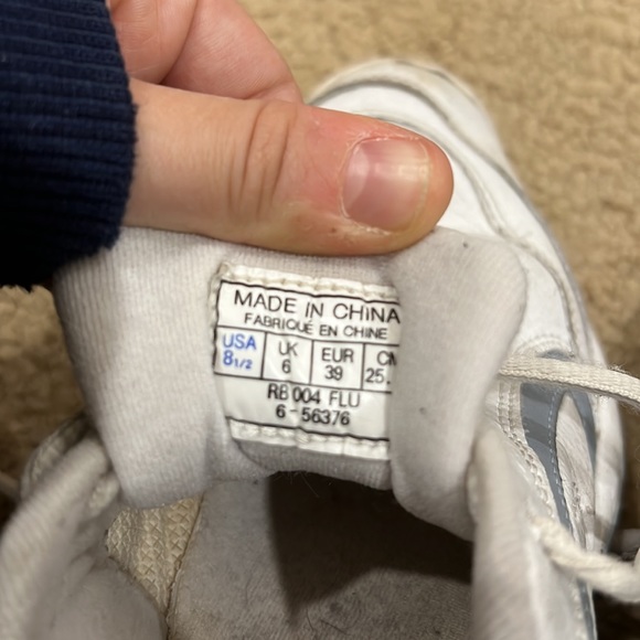 Vintage Reebok dad sneakers - Picture 3 of 3